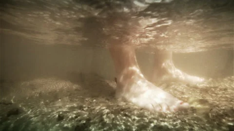 Feets underwater Stock Footage 39602280