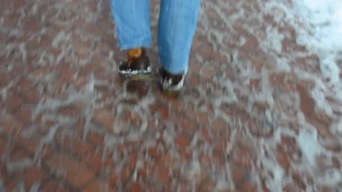 Feets Walking In Snow 스톡 동영상 81154762