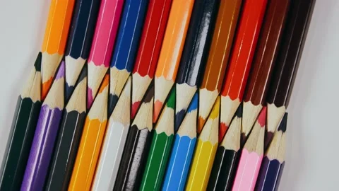 The felt pen on the turntable. The marker spin rotate. Twist, create pattern 動画素材 170263049