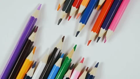 The felt pen on the turntable. The marker spin rotate. Twist, create pattern 動画素材 170722327