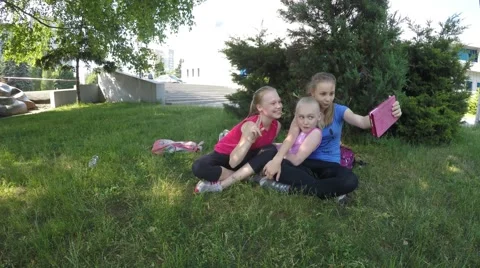 Female athletes after exercise doing SELF Video stock 51604986