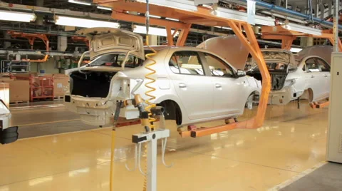Female checkman checking assembling of cars 스톡 동영상 66507558