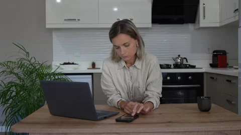 Female count on the kitchen. Stock Footage 280795958