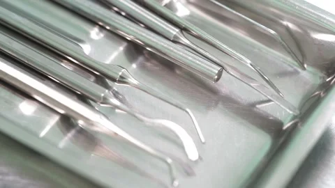 Female dentist checking up patient teeth Video stock 137404013