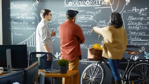Female Developer with Tablet Computer Talks With Programer and Project Manager. Stock Footage 82888624