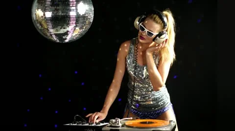 Female dj dancing and playing records Видео 12048210