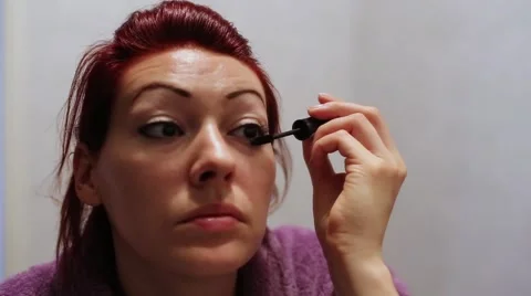Female Doing Makeup Stock Footage 49663399