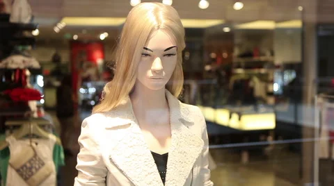 Female dummy at store display Stock-Footage 40388873