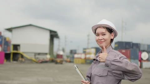 Female engineer gives a thumbs up Stock Footage 338294822
