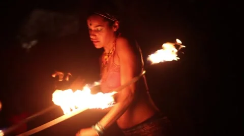 Female fire dancer slow motion Stock Footage 43146211