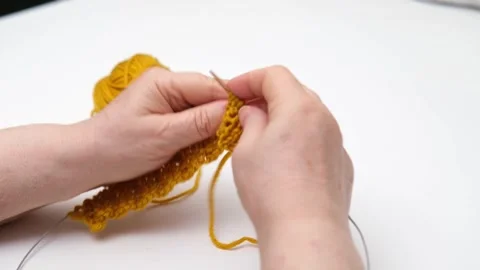 Female hands knitting close-up Stock-Footage 287435495