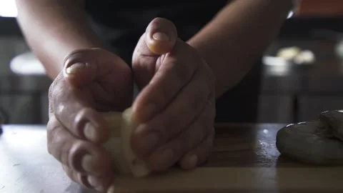 Female Hands Put Pineapple on a Large Hot Pan. Making Asian Curry, Slow Motion Video stock 133364724