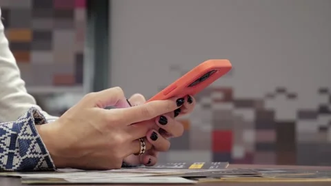 Female hands smartphone Stock Footage 171930353