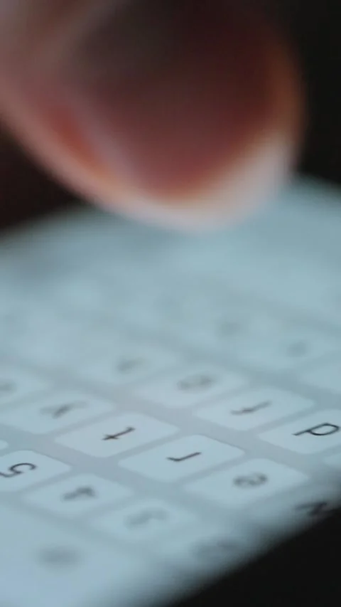Female hands typing text on smartphone close-up. 動画素材 343446759