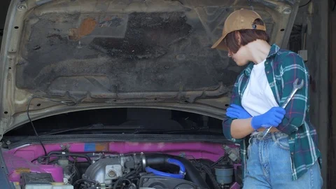 Female mechanic Stock Footage 114555067