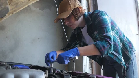 Female mechanic Stock Footage 114555192