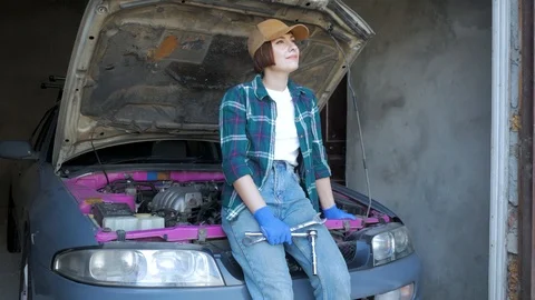 Female mechanic Stock Footage 114555393