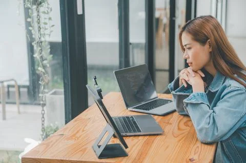 Female programmers are thinking and planning to work on programming, softwa.. Photos
