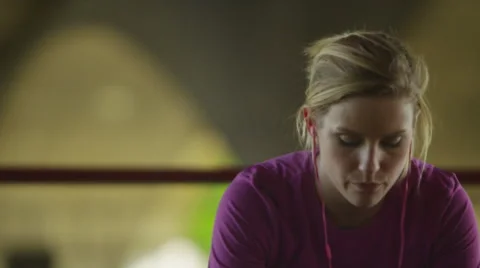 Female runner taking a break and drinking water in slow motion Video stock 51813436