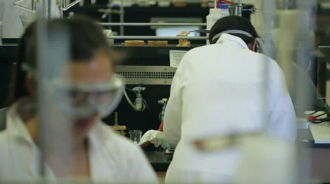 Female scientists in a labratory Video stock 37922100