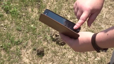 Female with smartphone 動画素材 91319456