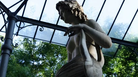 Female statue Stock Footage 93663783