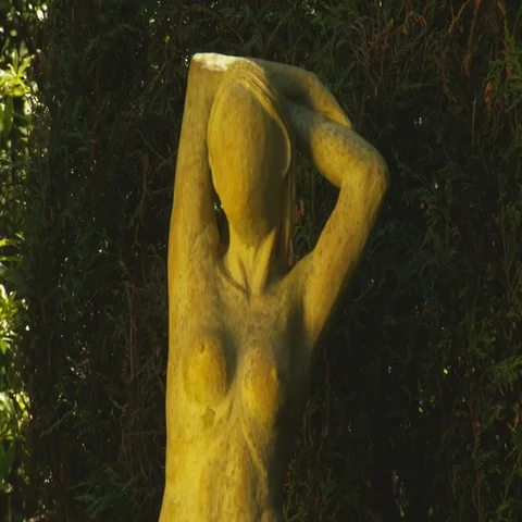 Female Statue in garden Stock Footage 69710345