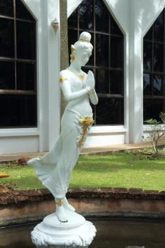 Female statue in the park Stock Photos
