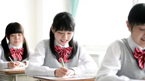 Female Student Attending Class Видео 332540197