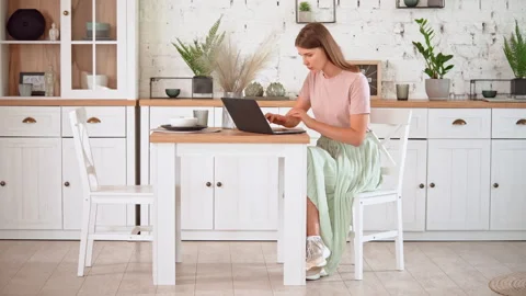 Female study online in flat Stock Footage 160635599