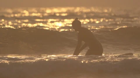 Female Surfer at Sunset Video stock 31745793