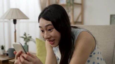 Female talking to her self in surprised Stock Footage 208089641
