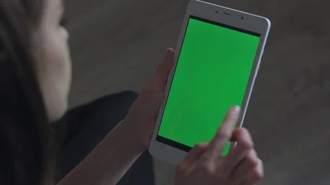 Female using smartphone Video stock 84944353
