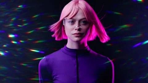 Female in VR glasses interacting with network while having virtual reality. Vídeos de archivo 261290508