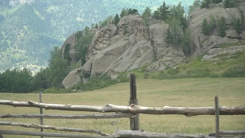 Fence and mountains Видео 94585220