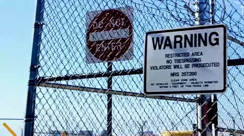 Fence with keep out sign Stock-Footage 44765982
