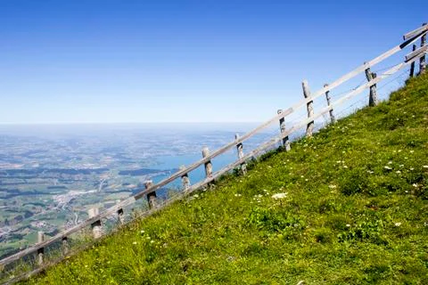 Fence on side of the mountain Foto stock