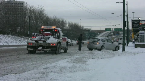 Fenderbender. Pickup truck comes to help. Stock Footage