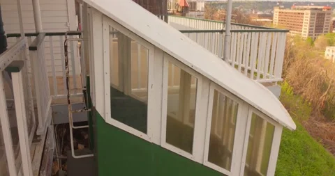 Fenelon Place Elevator Upper Station Platform in Dubuque Iowa Stockbeeldmateriaal 339655058