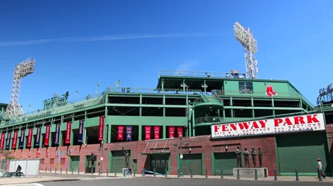 outside of fenway park quiet establishin, Stock Video