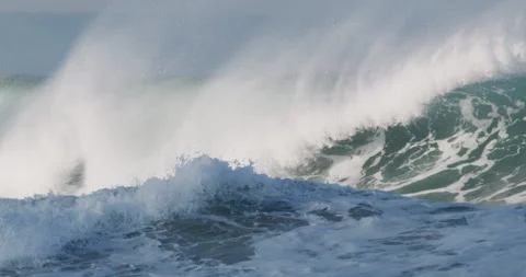 Ferocious sea waves breaking high impact water slow motion 스톡 동영상 331331321