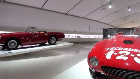 Ferrari Museum 4 動画素材 102804550