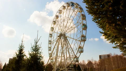 Ferris wheel 4K Stock-Footage 105963141