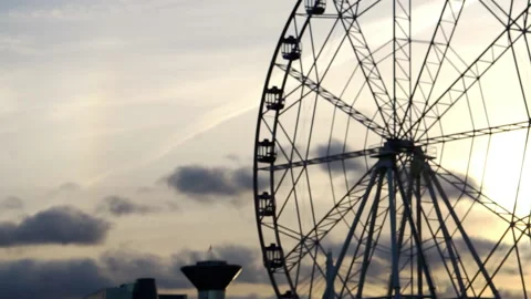 Ferris wheel against the background of the evening sky. Stock Footage 143974785