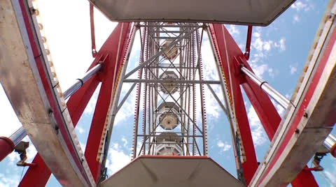 Ferris wheel ascending Stock Footage 24182505