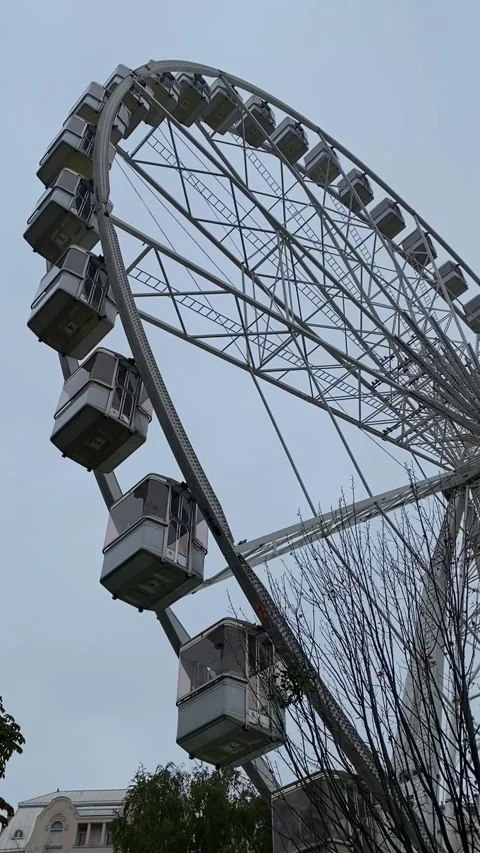 Ferris wheel in Budapest, Hungary. Video stock 341345022