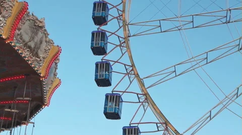 Ferris wheel in closeup Vidéo 42186642