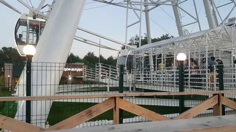 Ferris wheel Stock-Footage 81592659