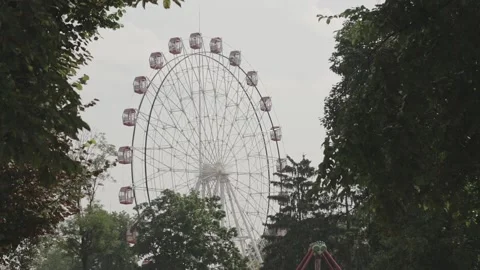 Ferris wheel Stock Footage 162137817