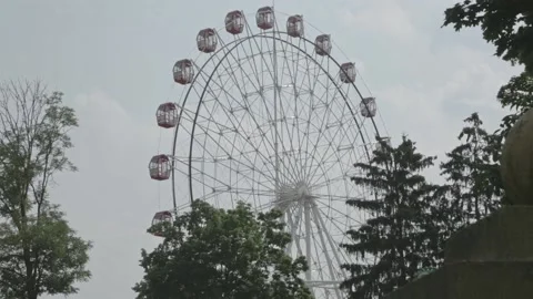 Ferris wheel Stock-Footage 162137866